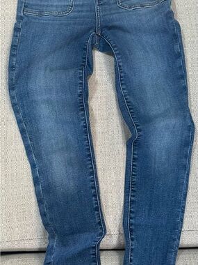 American Eagle Outfitters Super Hi-Rise Jegging, Front Pocket Detailing